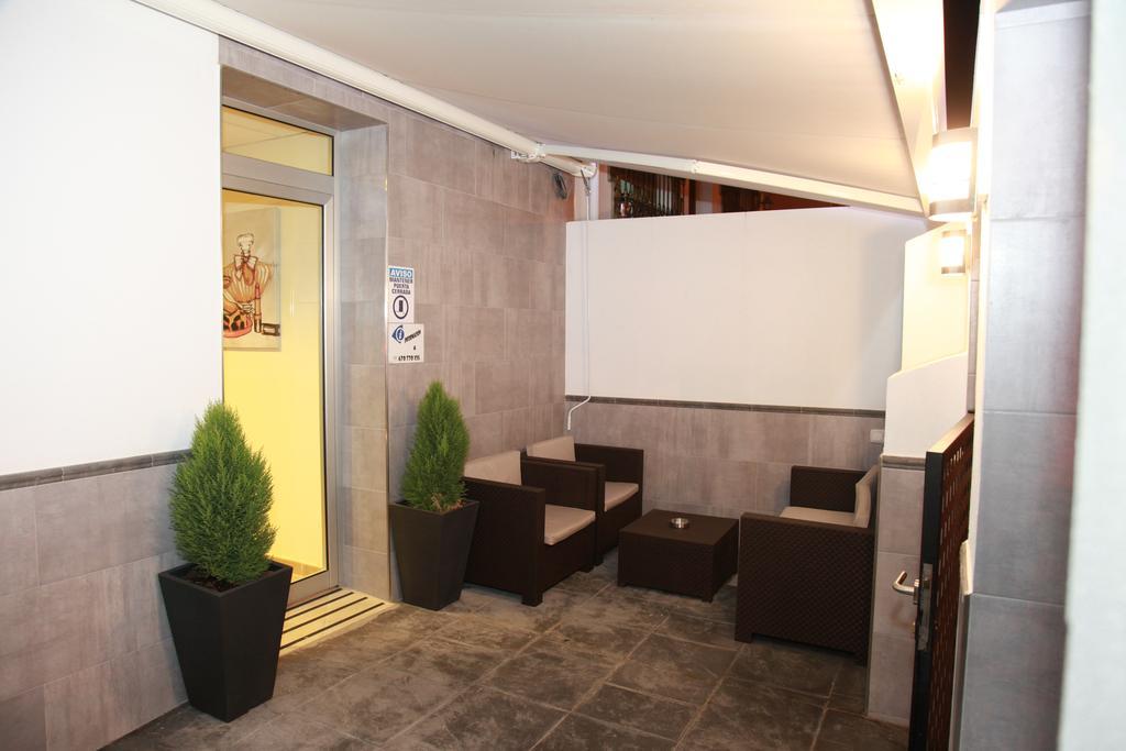 Hostal Dona Manuela Málaga Exterior foto